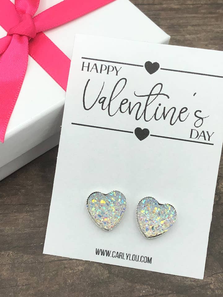 Boucles d'oreilles coeur druzy Happy Valentine's Day pour la vente par Carly Lou
