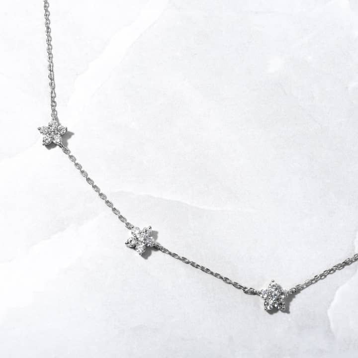 Sami Jewels - Wholesale Pendant/Charm Necklace - Diamond Flower Necklace