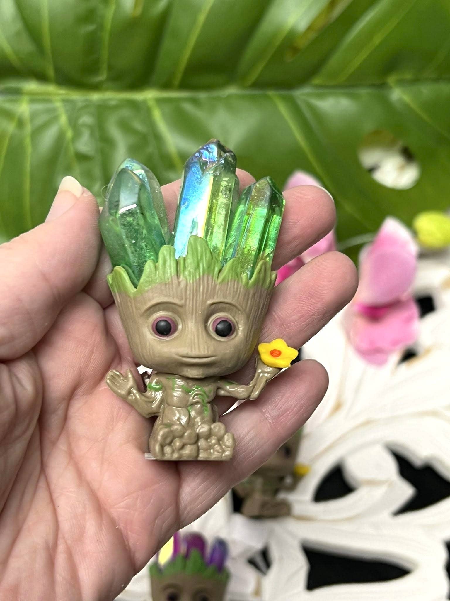 Aura Song Gifts - Wholesale Decorative Figurine - Aqua Aura on Clear Quartz Groot Figurine0