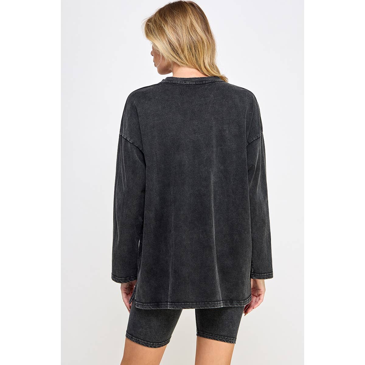 Sweet Generis - Wholesale Lounge Set - Women's - COTTON MINIERAL WASHED OVERSIZE TOP WITH CASUAL BIKER SHORT 23