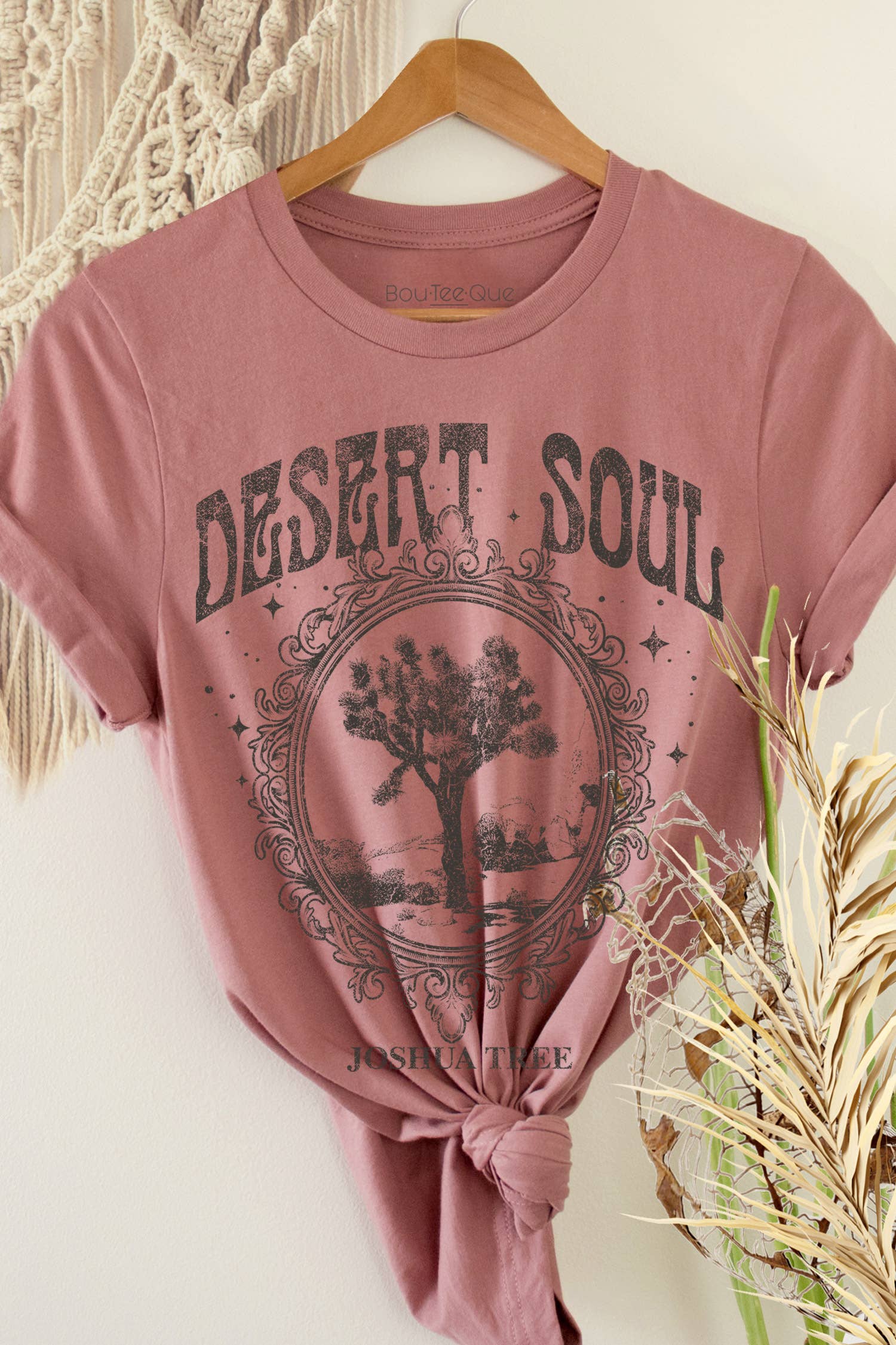 BouTeeQue Closet - Vendita all'ingrosso Maglietta serigrafata - Donna - BTJ4890 -T JOSHUA TREE, ANIMA DEL DESERTO6