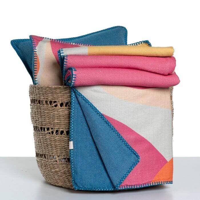 Krem Sultan Throw / Blanket Tahiti Petrol for wholesale by Buldano