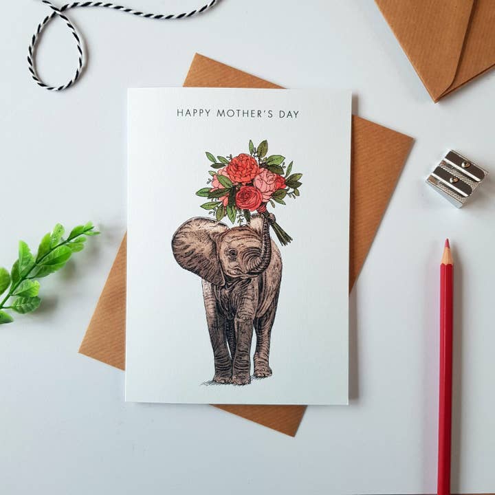 Tarjeta de felicitación de elefante para el Día de la Madre para venta al por mayor de Amelia Illustration
