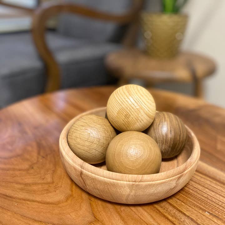 WoodCraftHaven – Engroshandel Pyntetallerken/skål – Trækuglesæt (5 stk) med Bøgkop Eg, Kirsebær, Ask Valnød 2