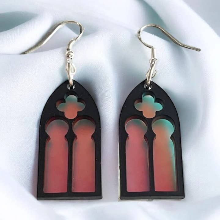 Brincos de acrílico Mini Gothic Cathedral Window por atacado de Cherry Moonlight Co