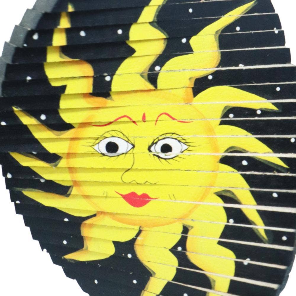 Shared Earth – wholesale Wind spinner – Wind Spinner Wood Moon on Black 11x32cm2