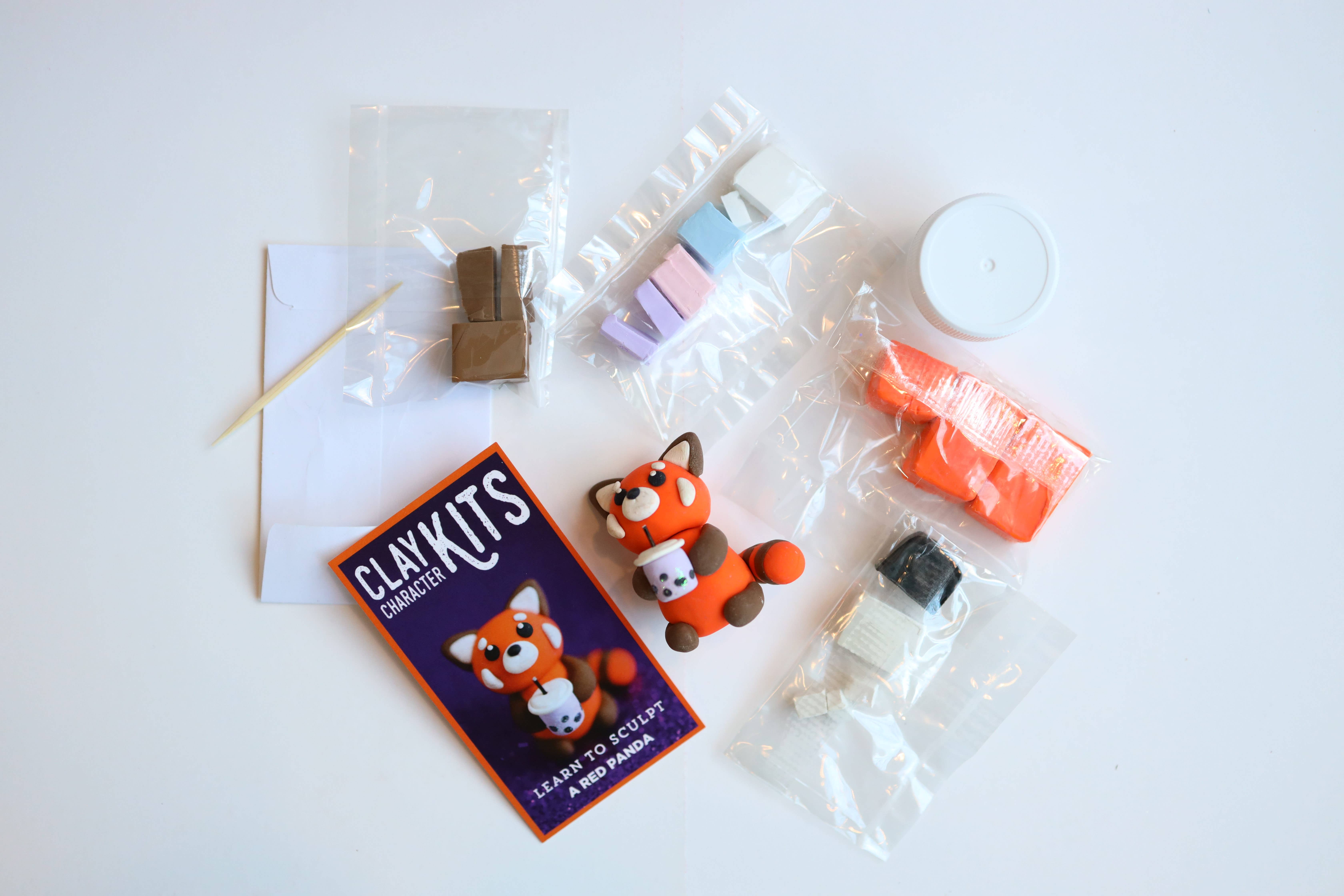 The Make Station | DIY Clay Kits – Großhandel Bastelset – Kinder – The Make Station Ruby, der rote Panda – DIY Modelliermasse-Set mit Boba-Tee1