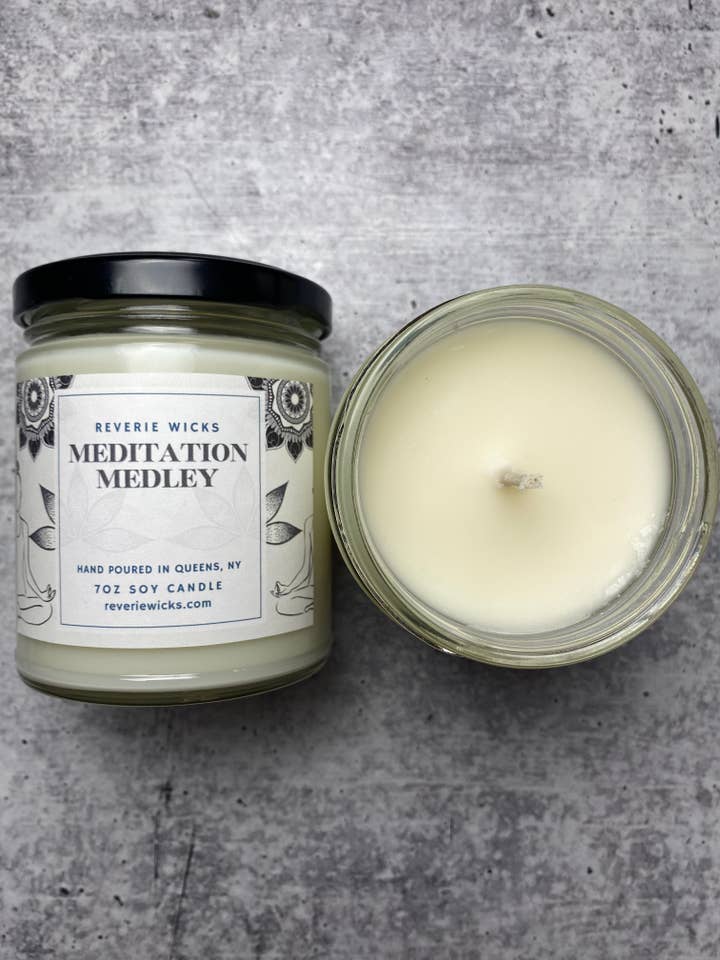 Bougie de soja parfumée Medley Spa de 7 oz pour la vente par Reverie Wicks