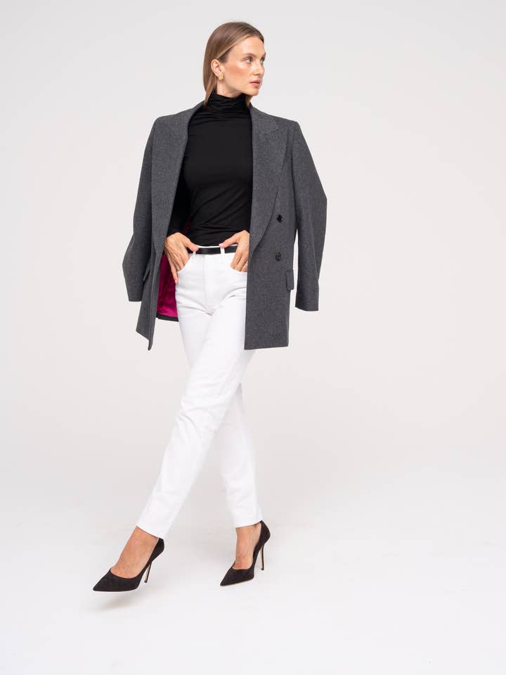 CAPSULE by Agnė Gilytė - Wholesale Jeans - Women's - Cropped jeans 'SKORPIOS' | high quality cotton7