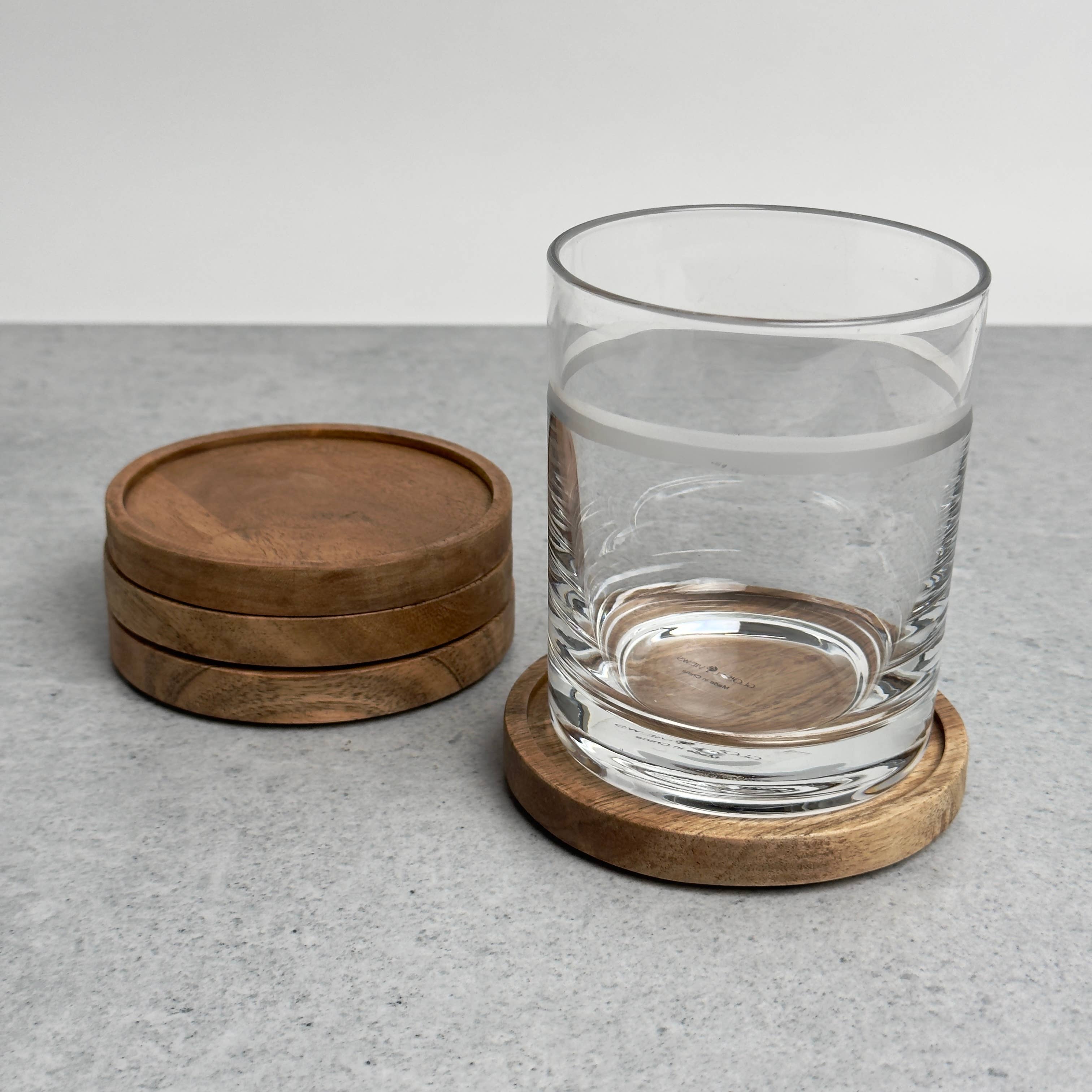 India Handicrafts Inc - Venta al por mayor Posavasos - Posavasos de madera de acacia, juego de 41