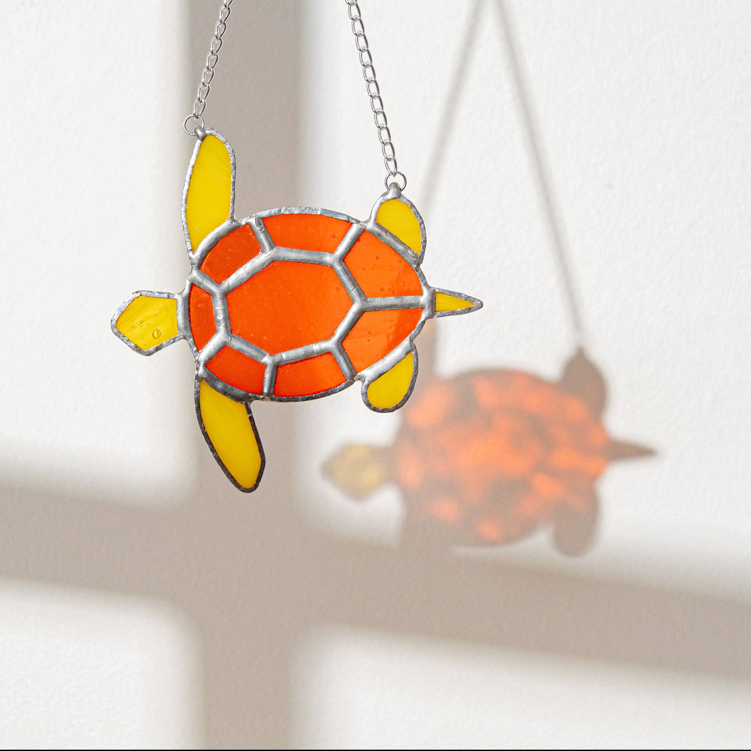 MondoBellissimo - Wholesale Suncatcher - Coastal Stained Glass Turtle Suncatcher F304