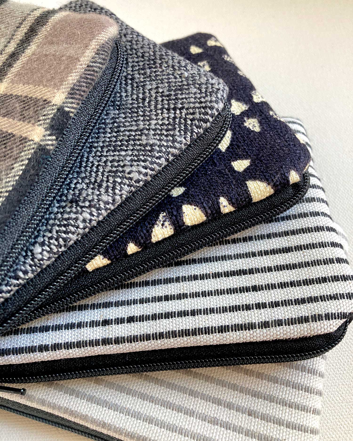 edeenut - Wholesale Coin Purse - Women's -  MINI ZIPPER BAG Eco Textured Neutrals. Coin Purse ZIP POUCH1