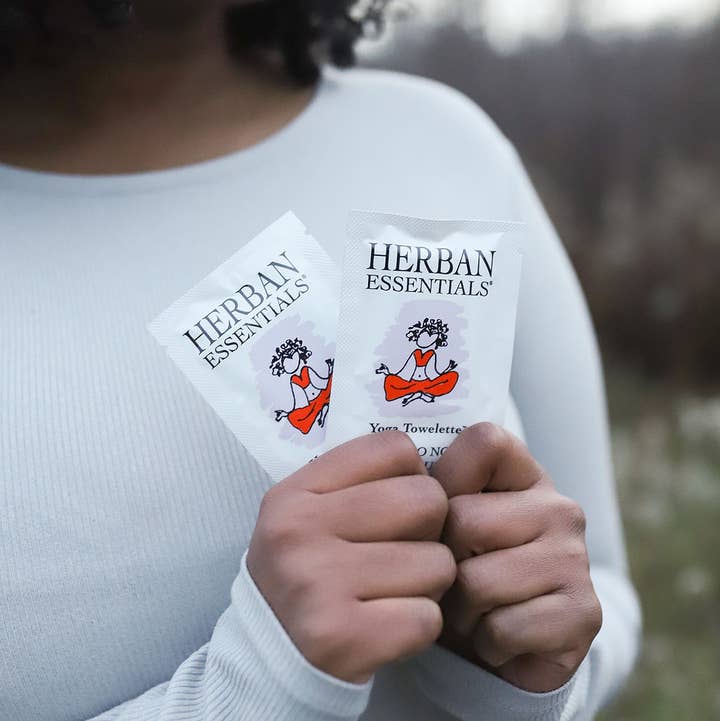 Herban Essentials - Wholesale Yoga Mat Cleaner - Yoga Towelettes - 20 Individual Essential Oil Wipes1