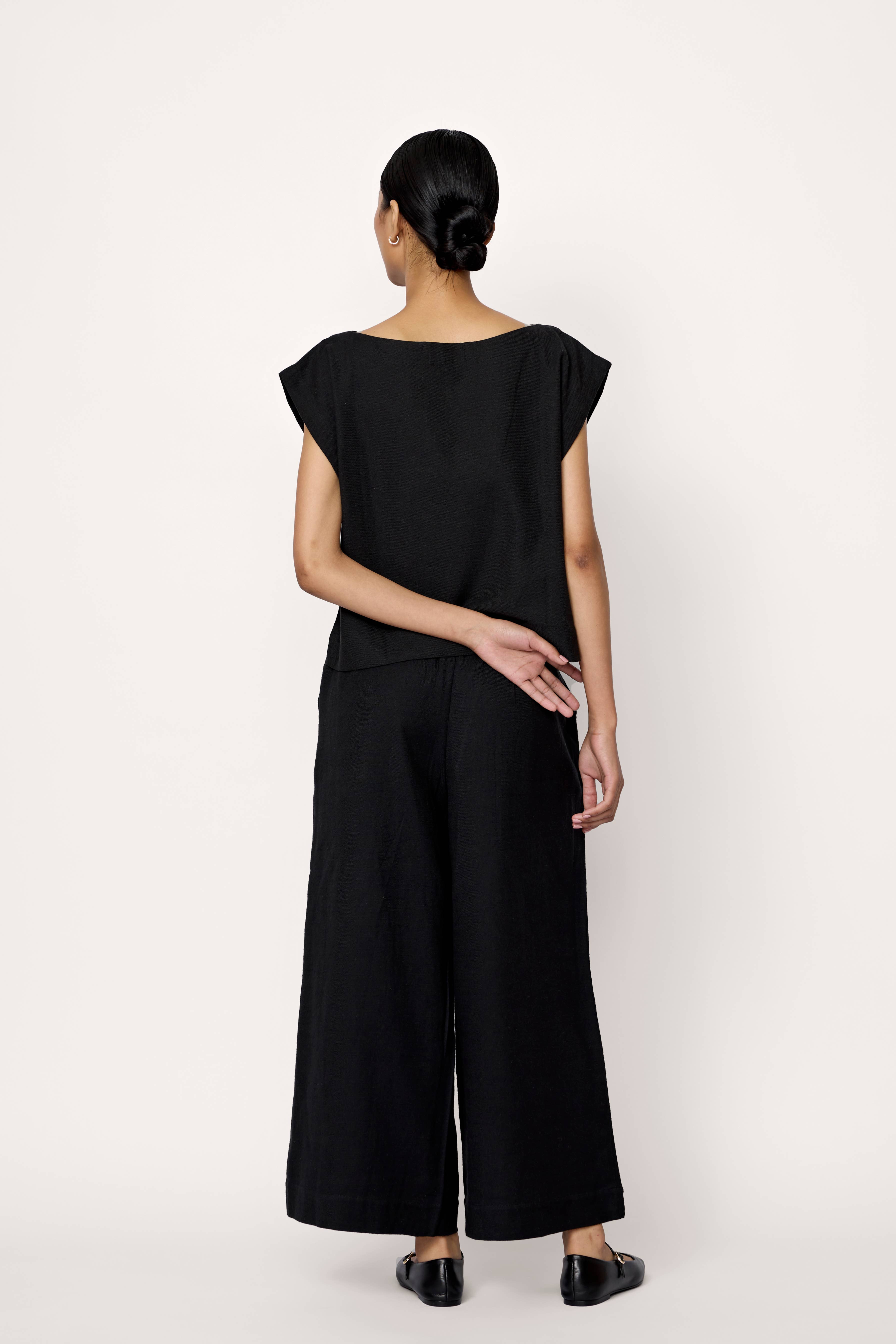 Everyday pant, black organic cotton for wholesale on Faire1