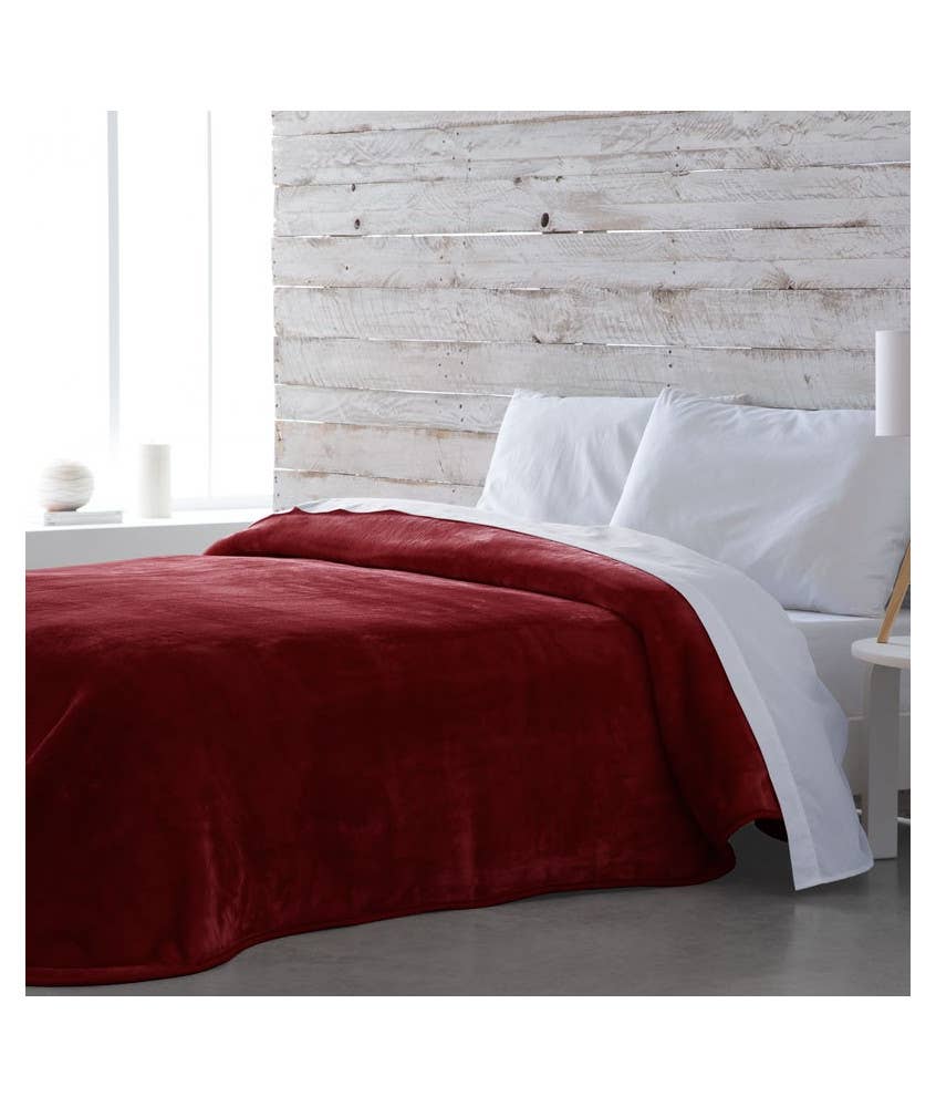 Barceló Hogar - Wholesale Throw Blanket - “Basic” Bed Blanket2