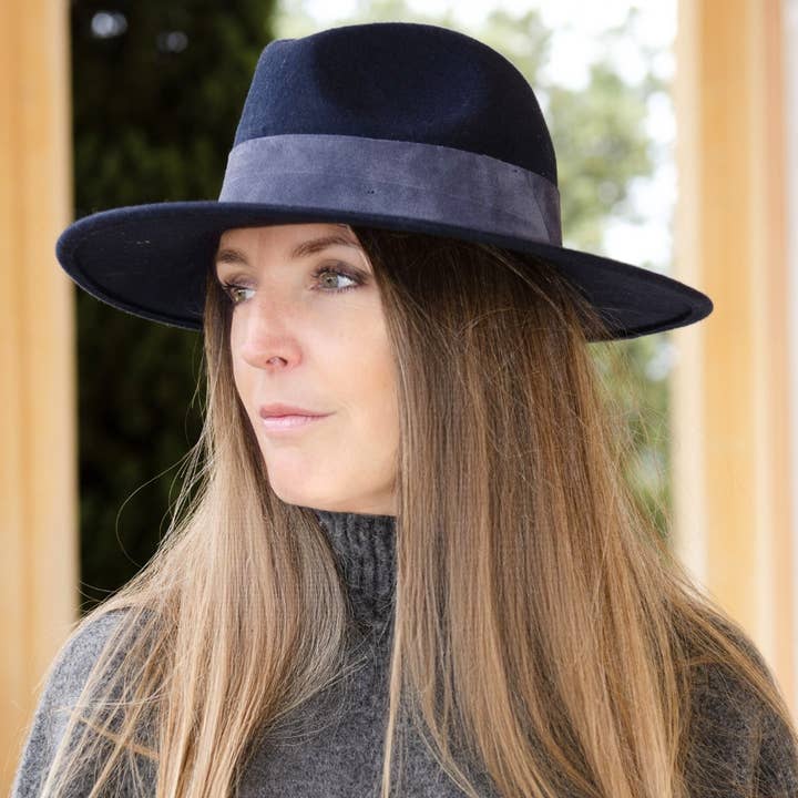 TRAVAUX EN COURS... - Wholesale Fedora - Unisex - WIDE BRIM HAT - leather braid19