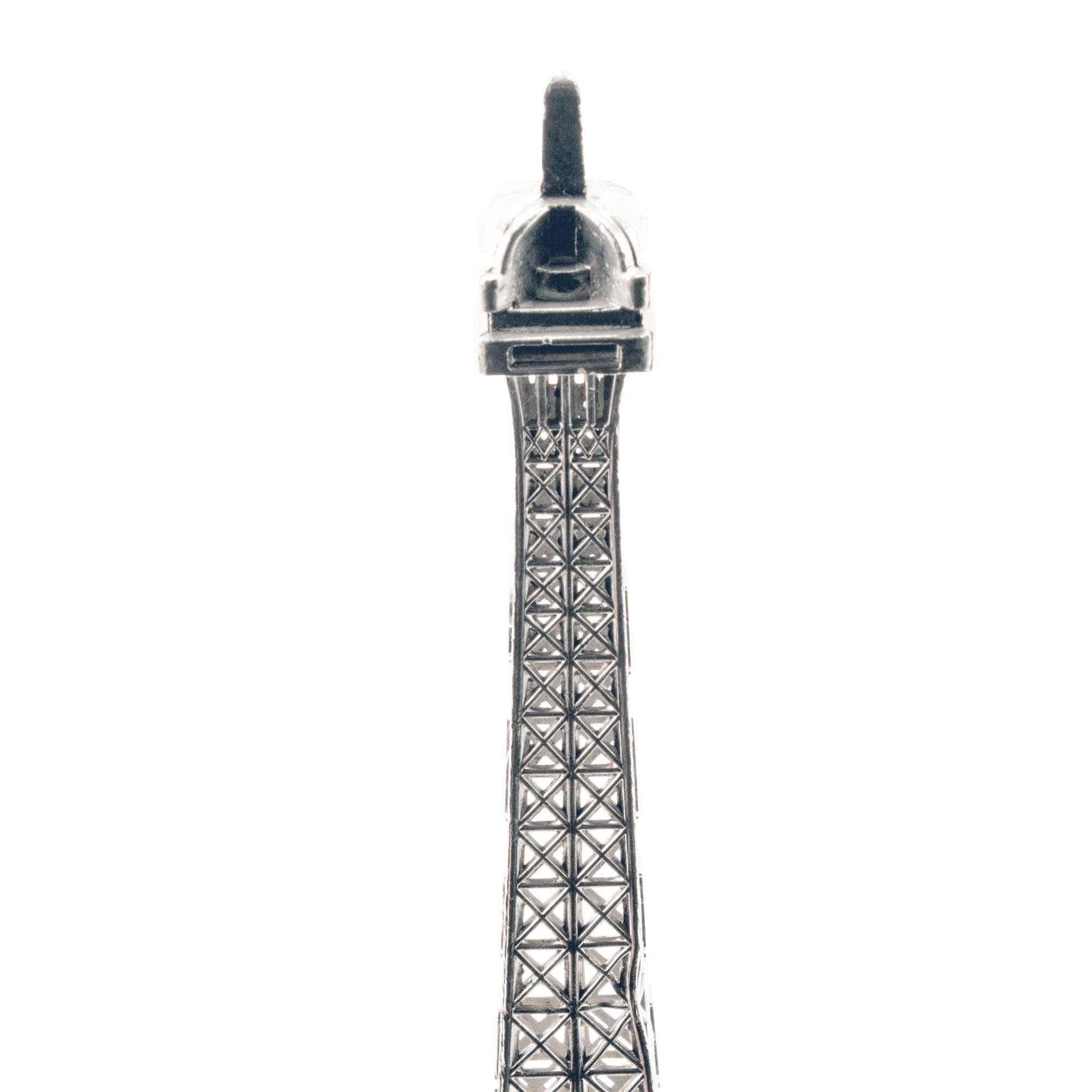 Argent Sculpture de la tour Eiffel en métal de 10 pouces de haut, argent en vente sur Faire3