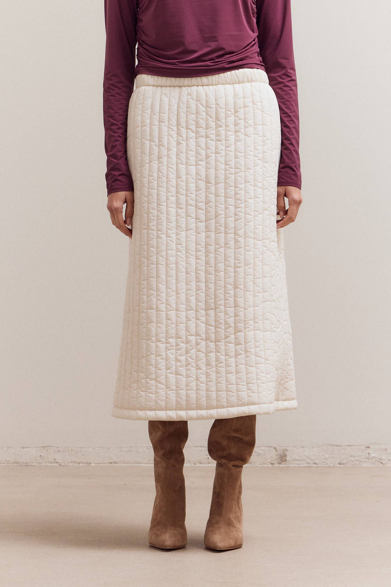 Grade & Gather - Vendita all'ingrosso Gonna - Donna - 50704 - GONNA TRAPUNTATA DI MEDIA LUNGHEZZA7