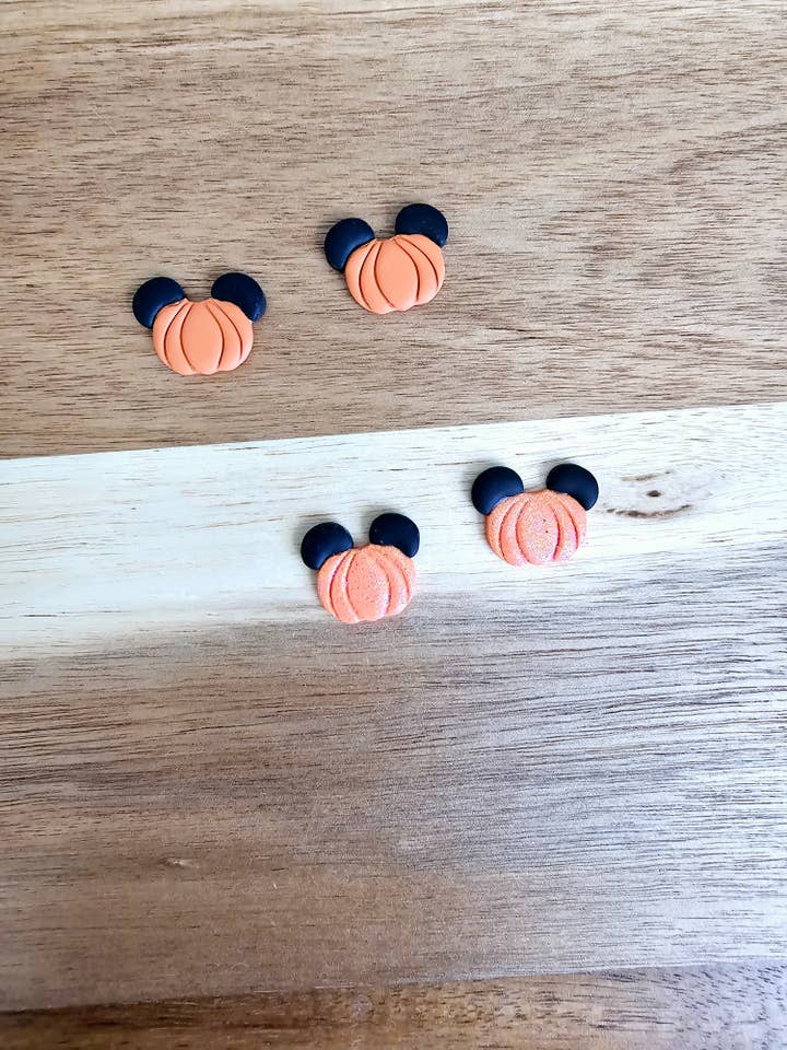 Mouse pumpkin stud earrings for wholesale by Beckys Creations