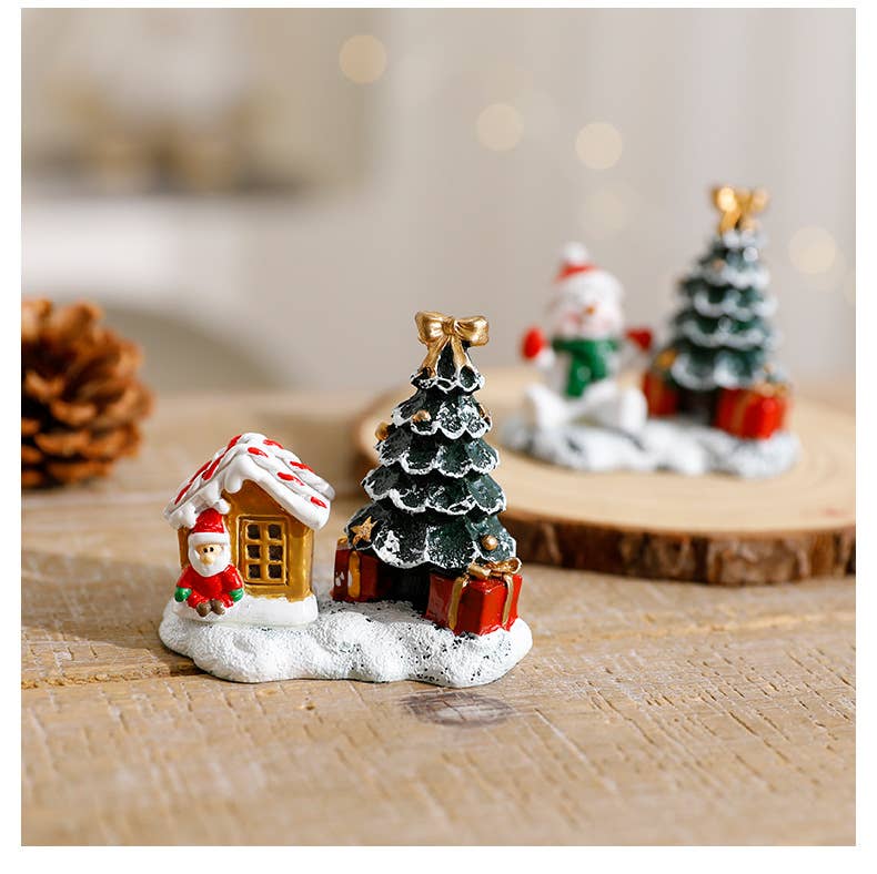 Tourtiwi - Wholesale Christmas Decoration - Festive Christmas Tree Miniature Resin Winter Decorations7