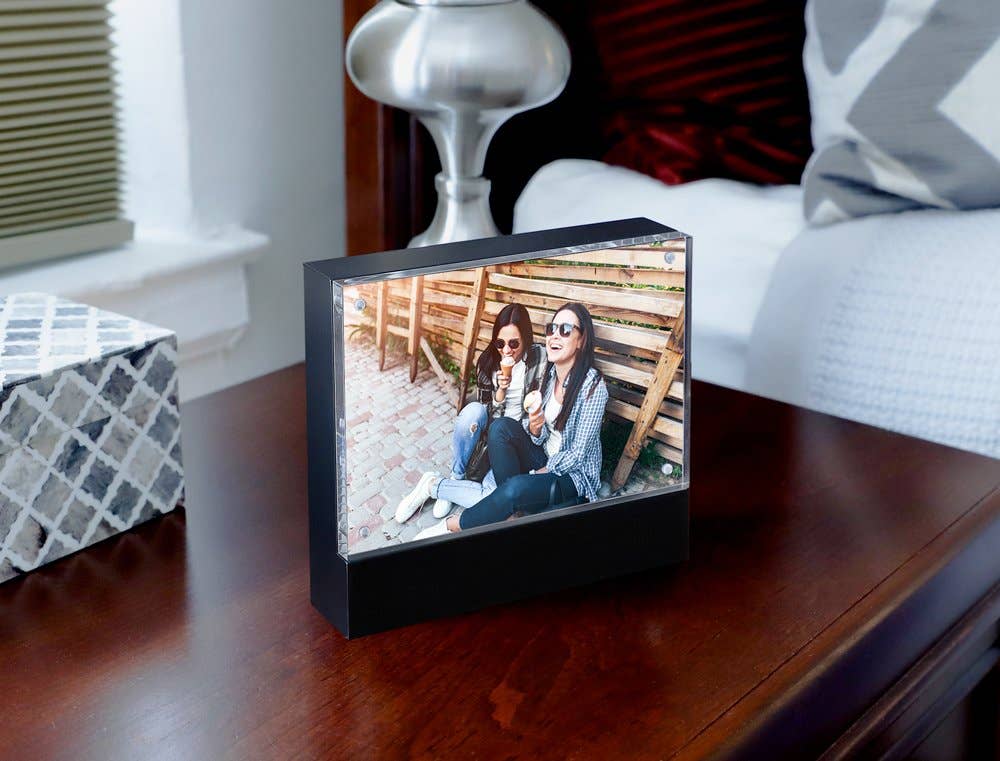 Isaac Jacobs International - Wholesale Picture Frame - Isaac Jacobs Wood Block Magnetic Acrylic Picture Frame3