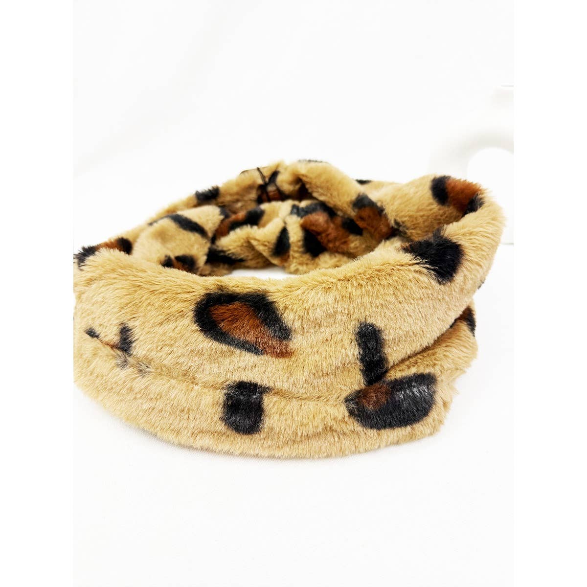 Leopard Soft Faux Fur Infinity Scarf for wholesale on Faire1