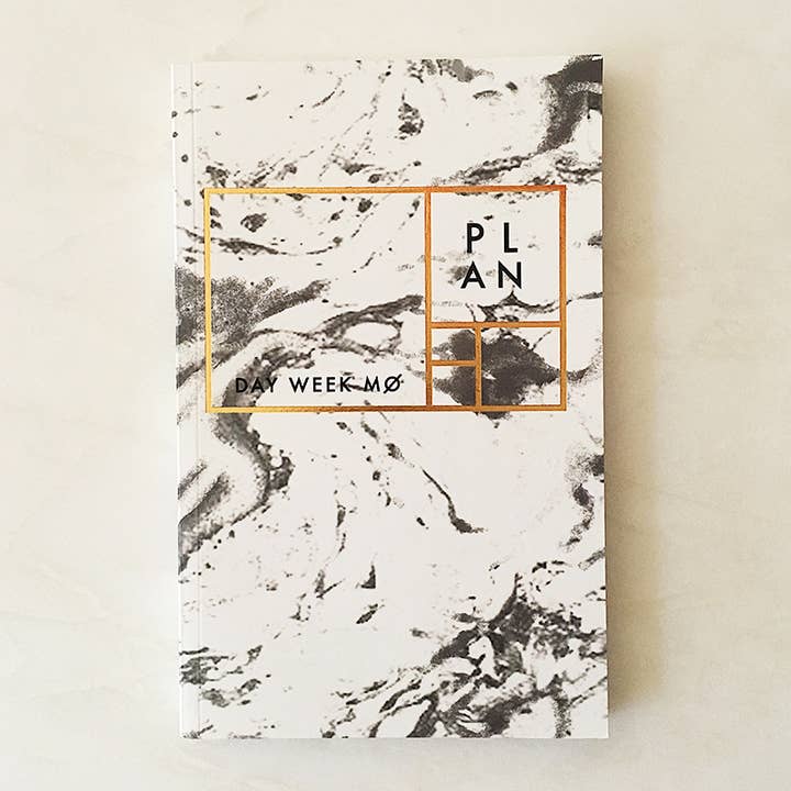 White carrara yearless planner for wholesale by Ferme à Papier