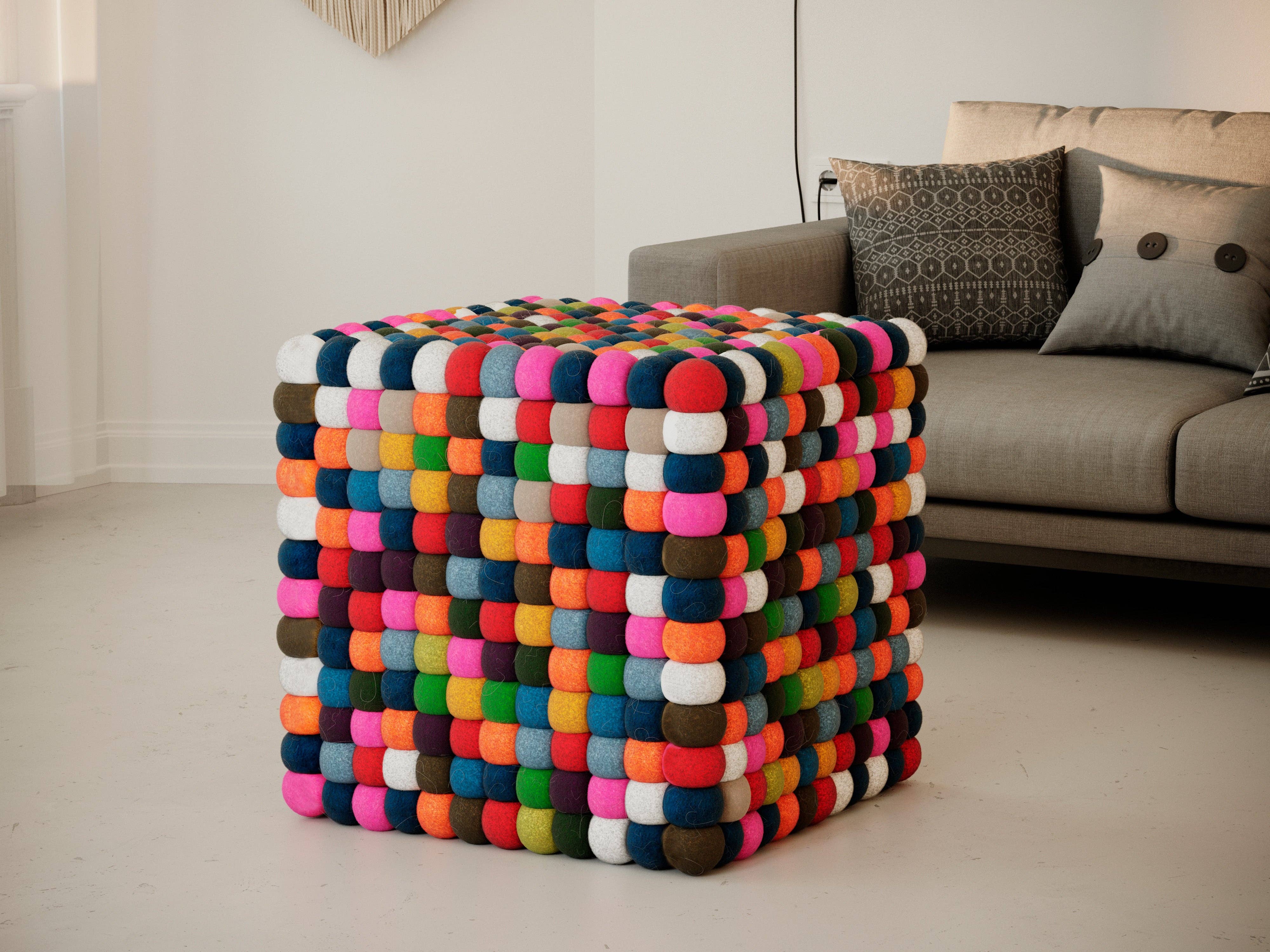 Reefelt - Venta al por mayor Puf - Puf otomano con forma de bola de fieltro multicolor3