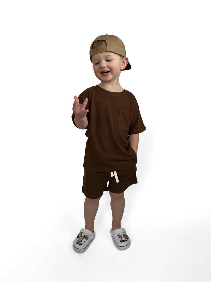 Remi + Rae Co. - Wholesale T-Shirt - Kids - BAMBOO WAFFLE POCKET TEE - UMBER