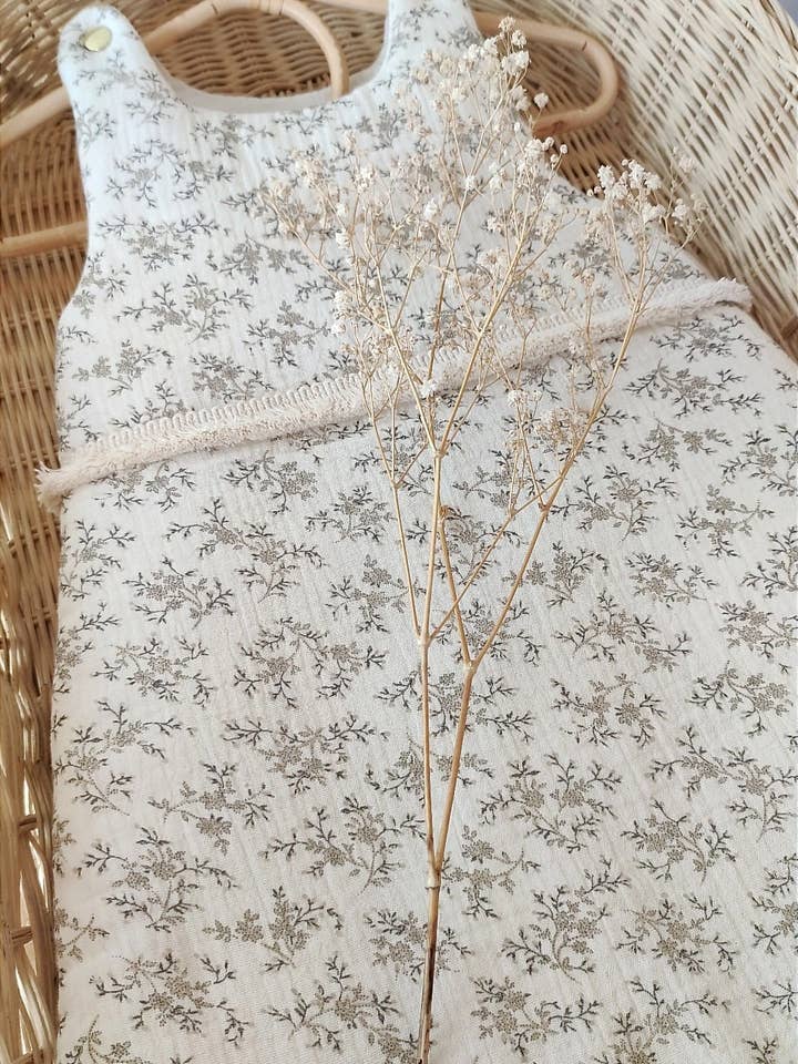 Les p'tites Merveilles de Bérénice - Vendita all'ingrosso Tutina (senza piedini) - Neonati - Sacco a pelo 0-3 mesi bohémien «Louison» in cotone biologico a doppia garza ecru con fiori3