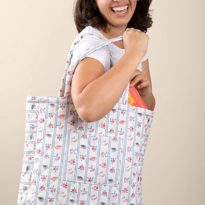 Inkwell Threads - Wholesale Tote Bag - Women's - Floral Stacks Quilted Tote3