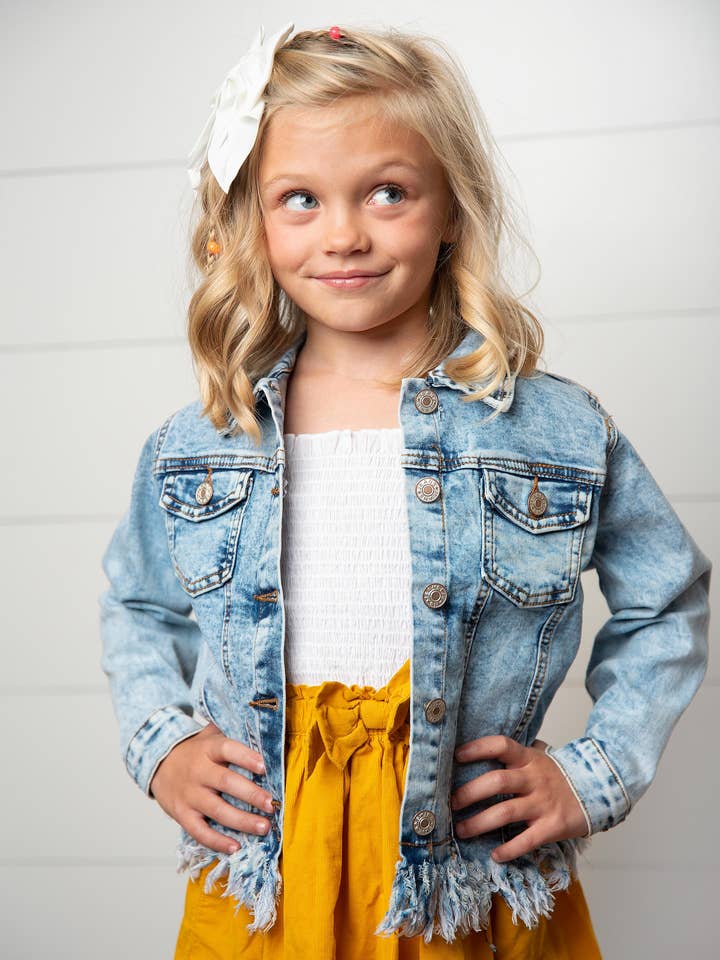Oopsie Daisy - Wholesale Denim Jacket - Kids - Kids Light Wash Faded Denim Fringe Winter Button Jacket0