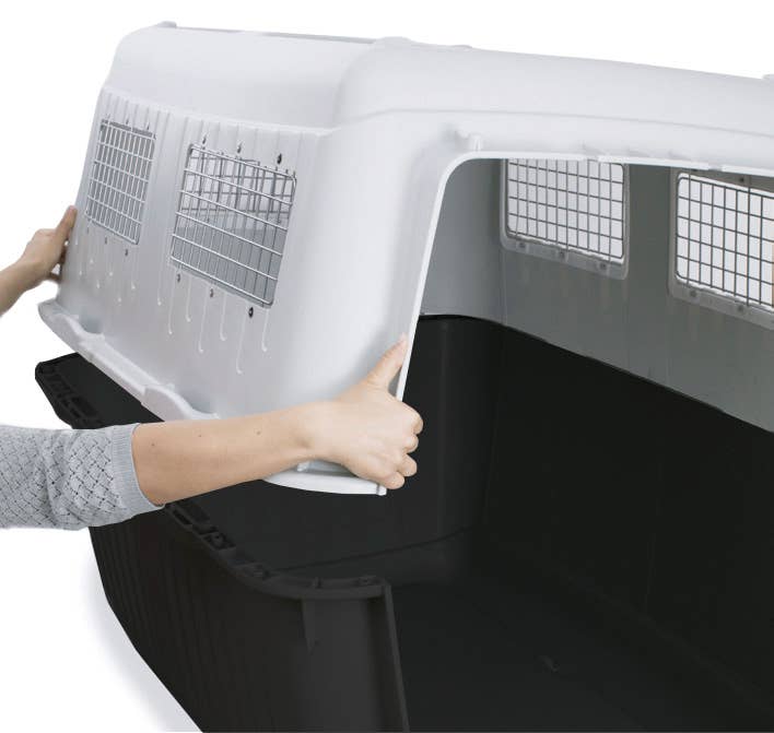 Grey Carrier Bracco Dog Carriers for wholesale on Faire3