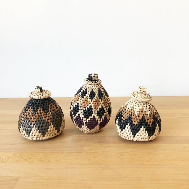 Zulu Mini Lidded Basket 4-5" (Assorted) for wholesale by Amsha