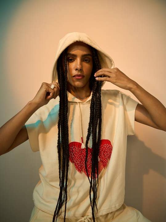 Asina Sweatshirt för wholesale av VERB BY PALLAVI SINGHEE