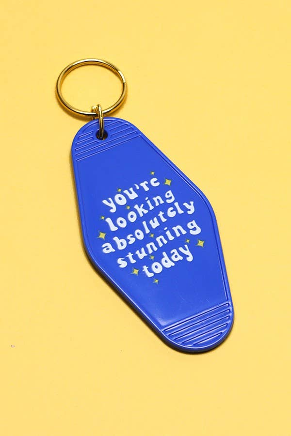 JOSSLYN by wall to wall - Wholesale Keychain - Women's - NOSTALGIC WORDS CLASSIC MOTEL KEY CHAINS | 40KC10710