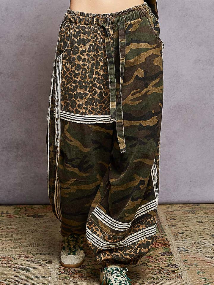 Printed Woven Contrast Band Trim Jogger Pants for wholesale by Pol Clothing