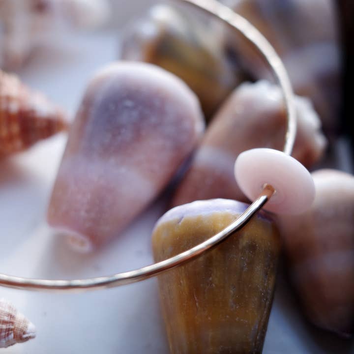 Flotsam & Co. Hawaii - Wholesale Bangle Bracelet - Puka Shell Bangle3