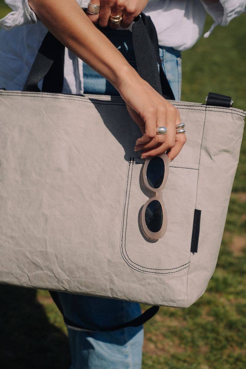 Stone Seagull Messenger Cooler, Insulated Bag - SMALL CASE PACKS for wholesale on Faire8