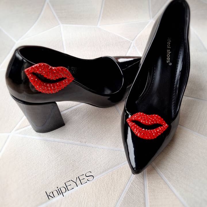knipEYES - Wholesale Shoe jewellery – Women’s - Shoeclips & Fashionclips KISS - LIPS (per pair)4