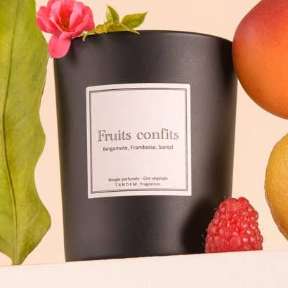 Candied fruits scented candle black glass for wholesale by T A N D E M . Fragrances