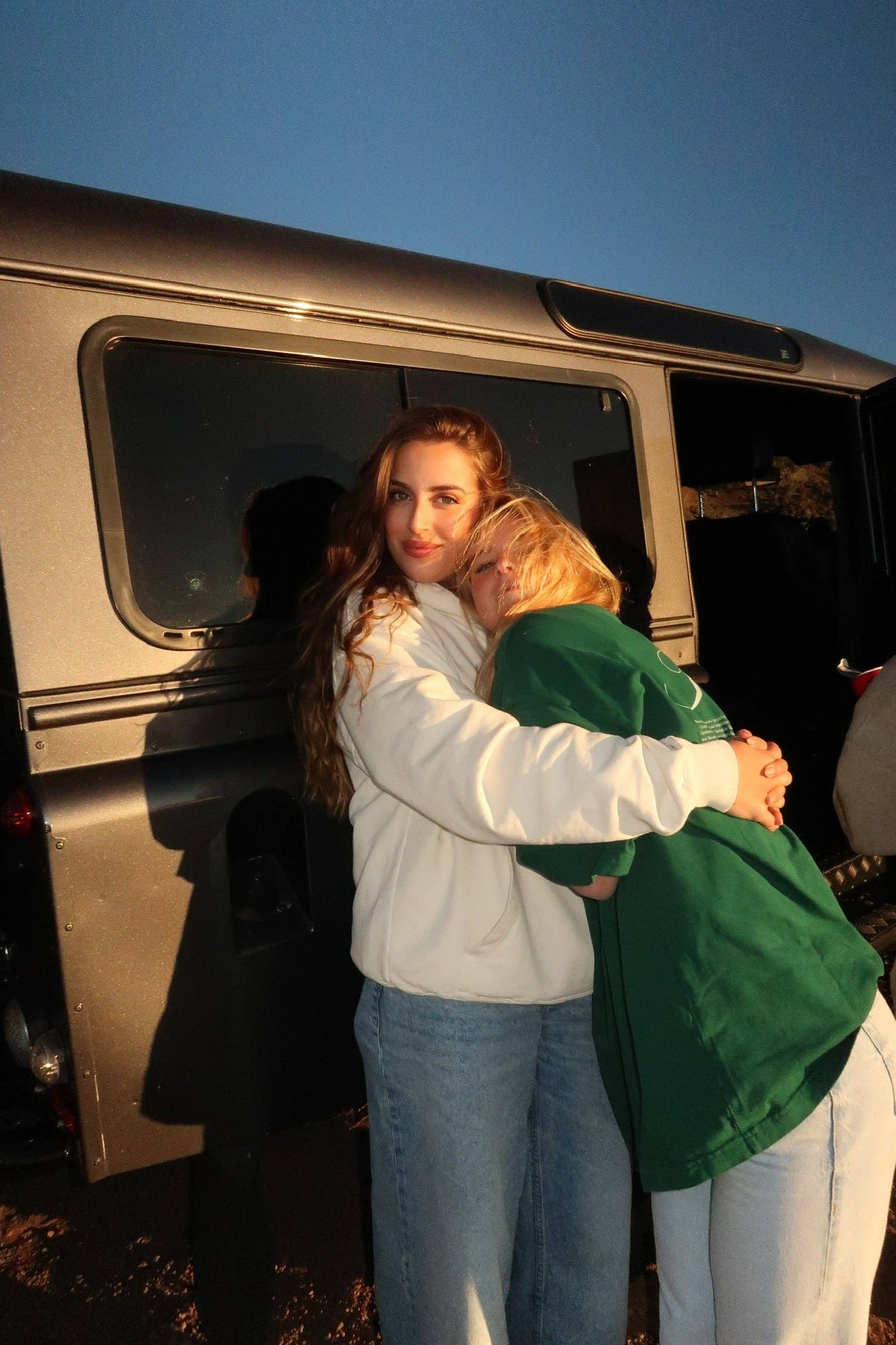 CIRCU - Wholesale Hoodie - Women's - SAND SWEATSHIRT16