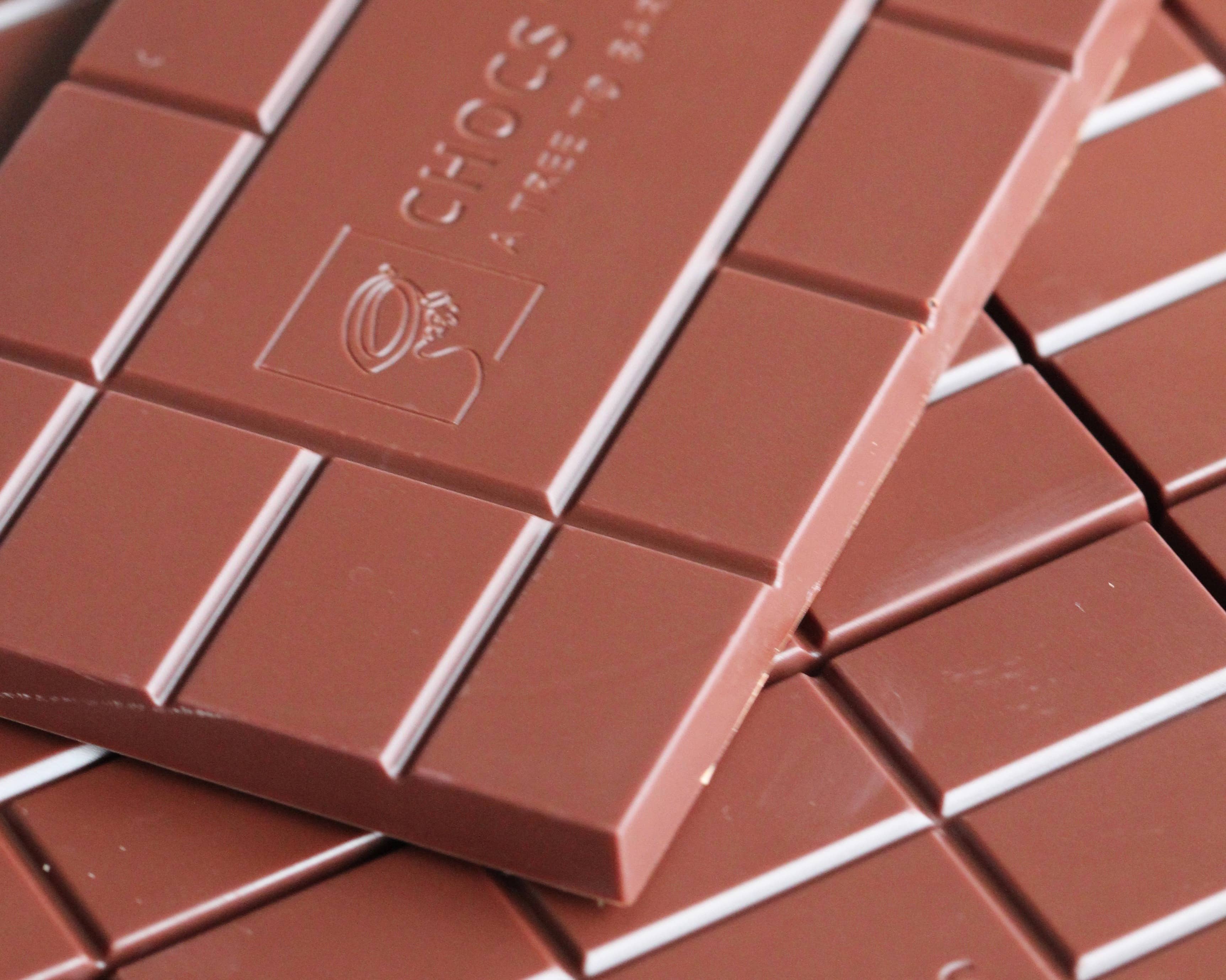 Chocs ‘N Boxes – wholesale Chocolate bar – 66% Dark Chocolate Bar SAMAR3