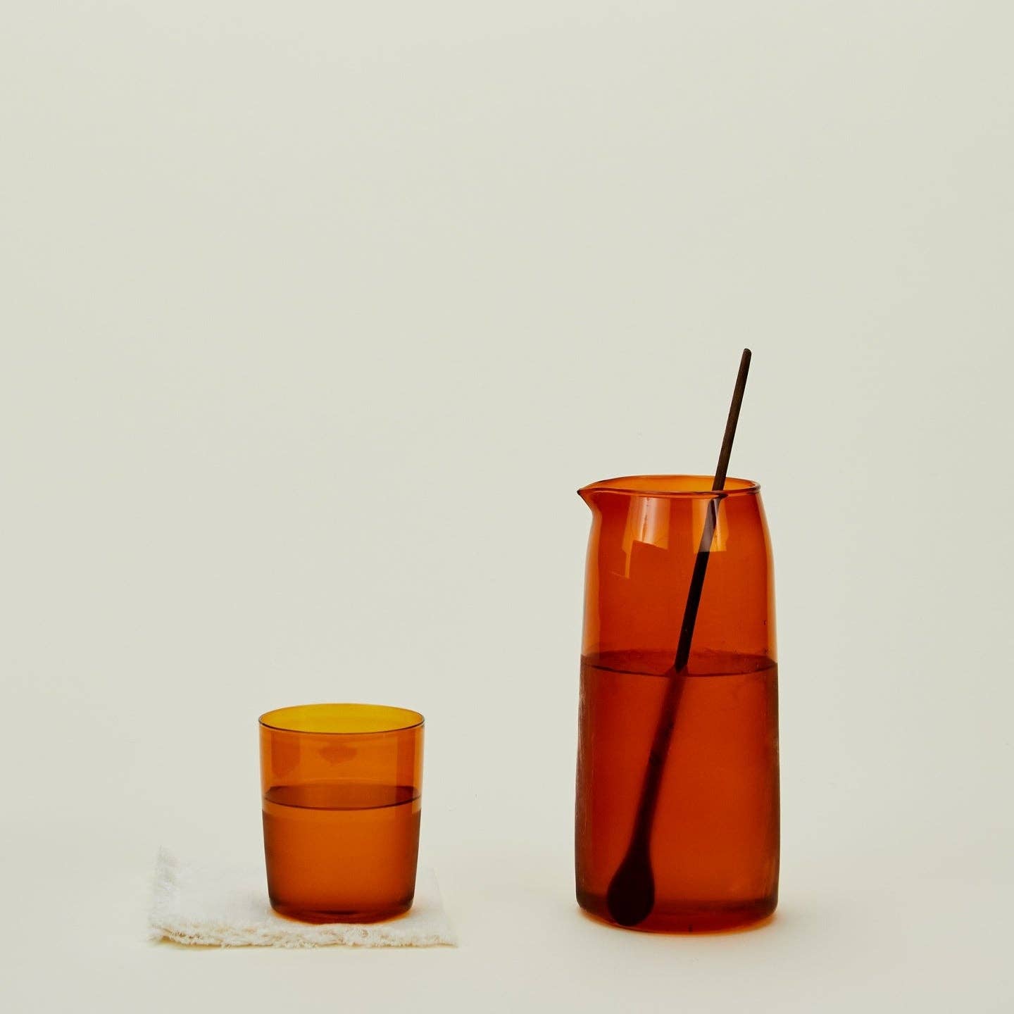 Hawkins New York - Vente Pichets - VERRERIE ESSENTIELLE - CARAFES2