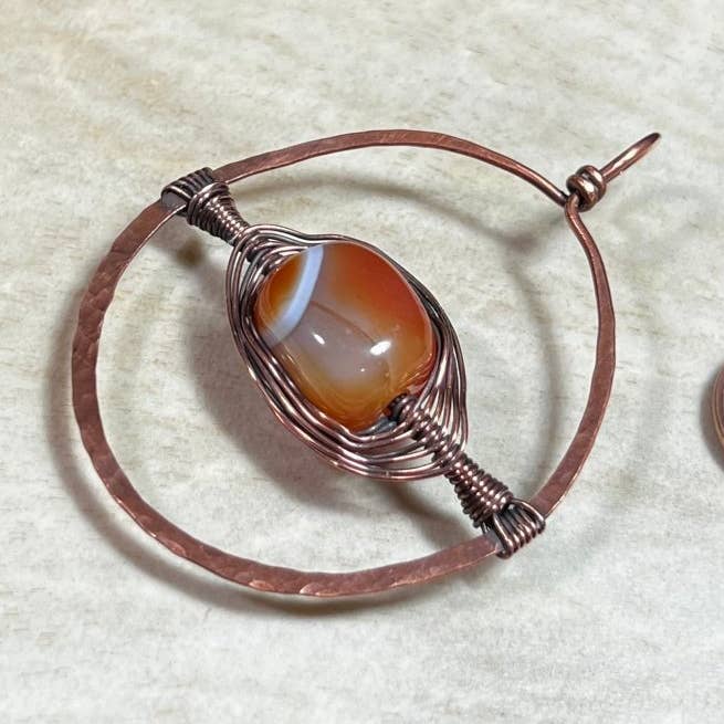 Pendentif en Cornaline et Cuivre pour la vente par Mother Of Metal