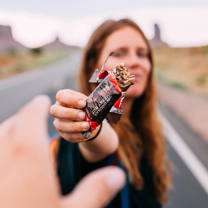 Caveman Foods - Wholesale Snackreep - Caveman Pure Chocolade Kersennoten Voedingsrepen5