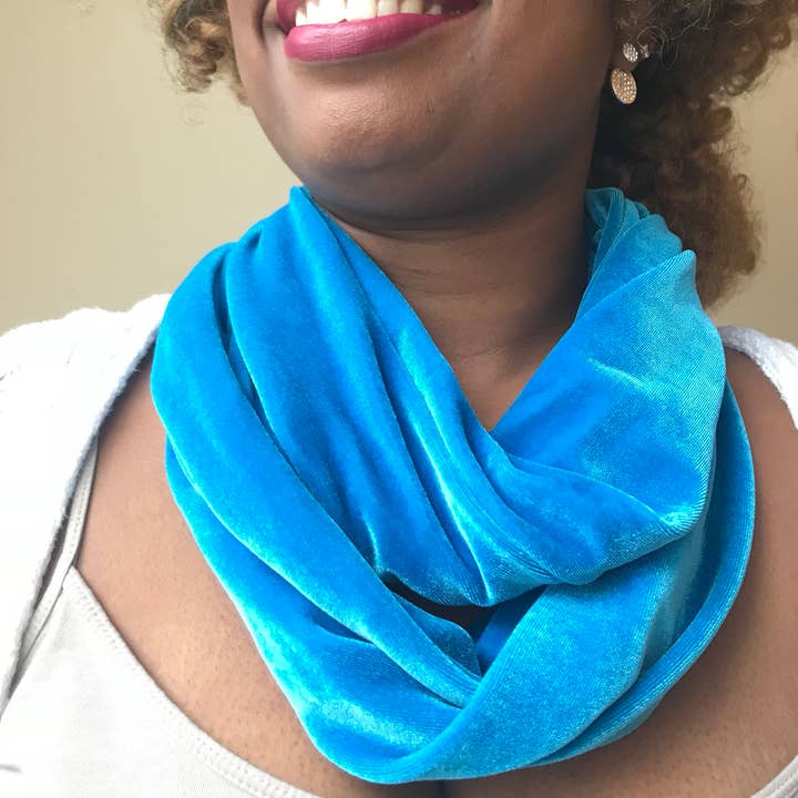 Bufanda Infinity | Bufanda de terciopelo suave Aqua Infinity Cuello vuelto para venta al por mayor de Drew Sinclair