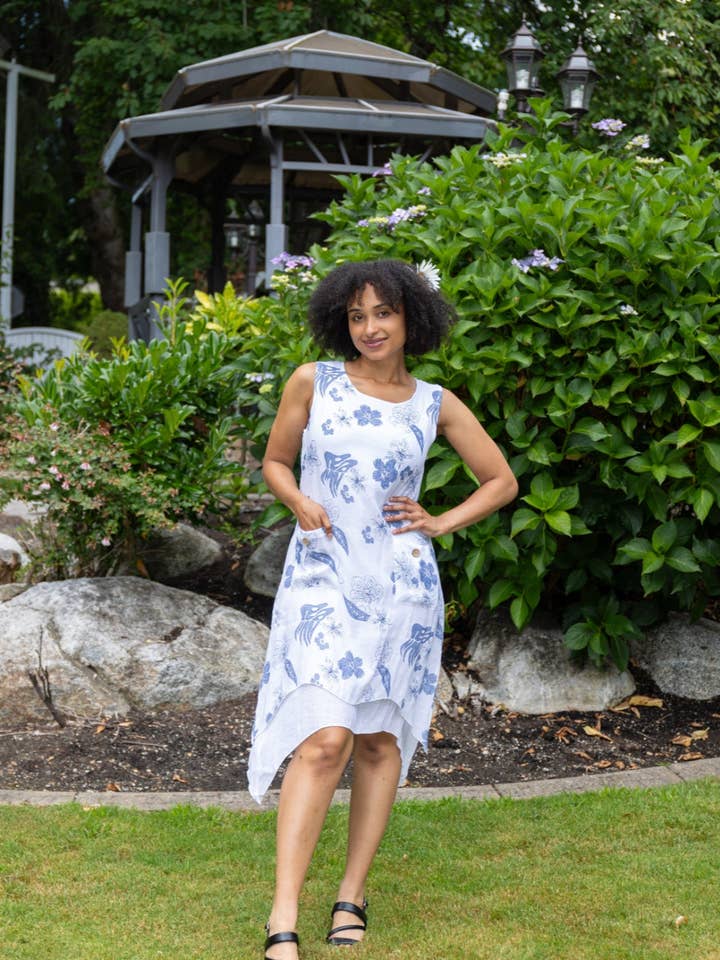 Robe mouchoir Flora Breeze pour la vente par Papa Fashions