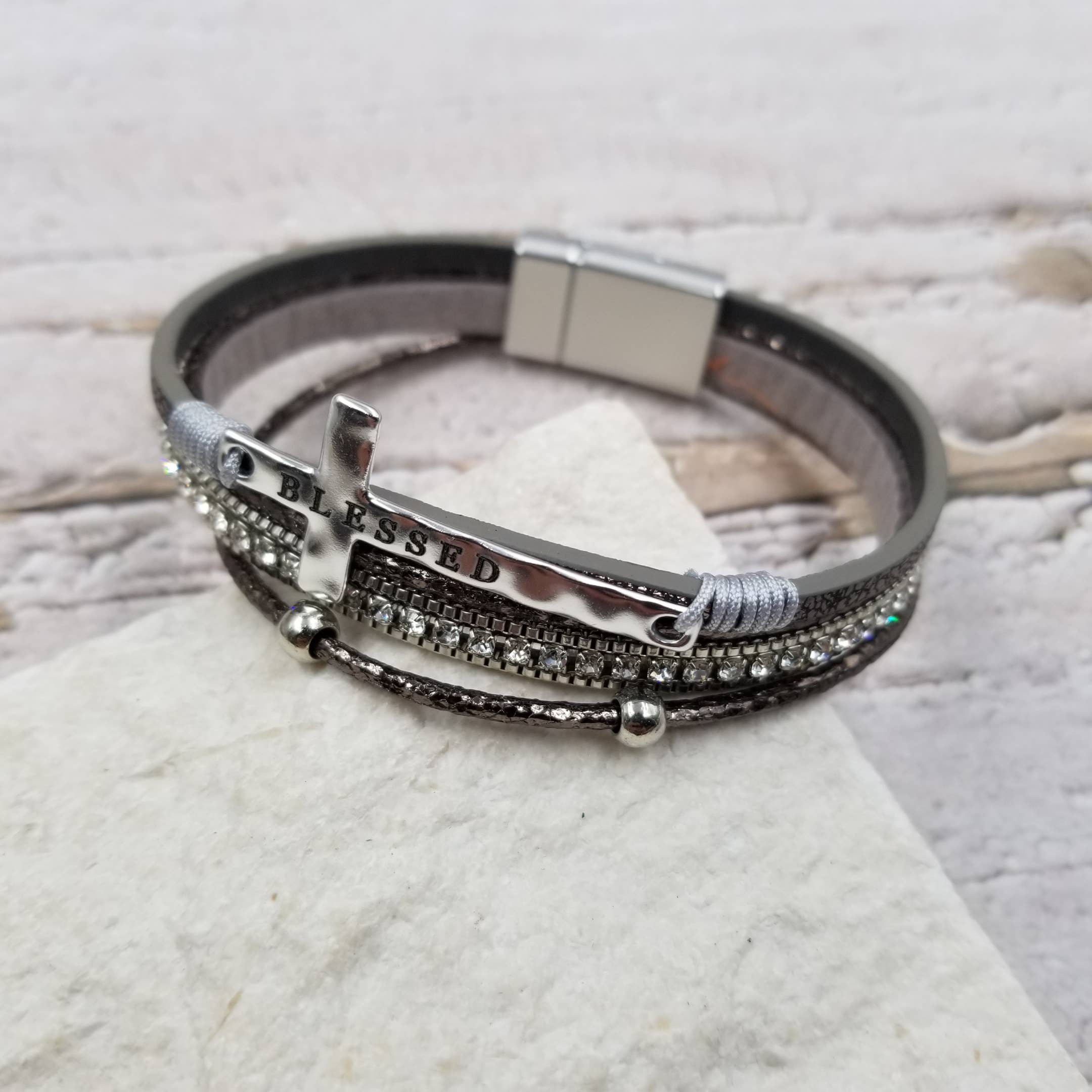 Treasure Wholesale – wholesale Bangle bracelet – BLESSED Cross Multi-layer Magnetic Leather Bracelet0