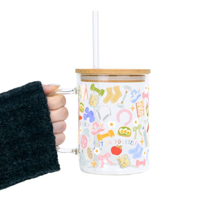 Tasse en verre Soft Reset avec couvercle et paille pour la vente par Sip-Sip Hooray!